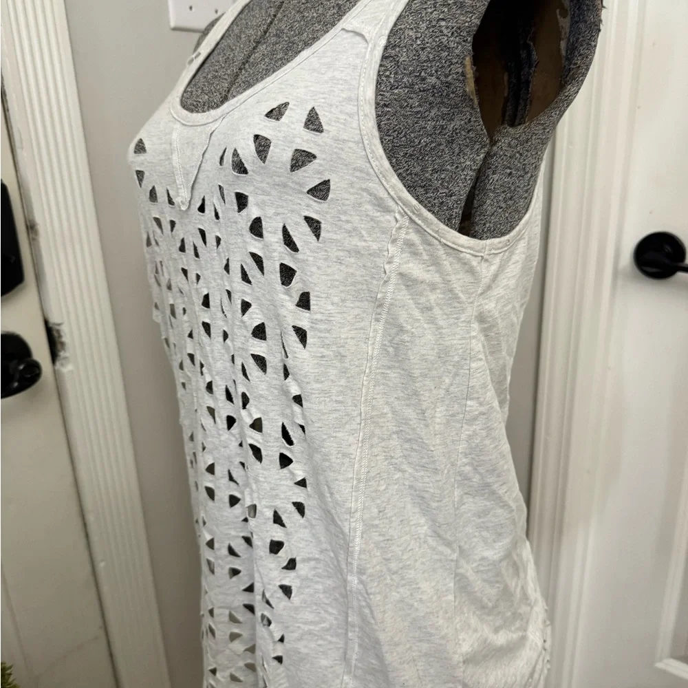 Women’s Sloane Rouge Light Grey Laser-Cut Tank Top Small - Picture 3 of 6